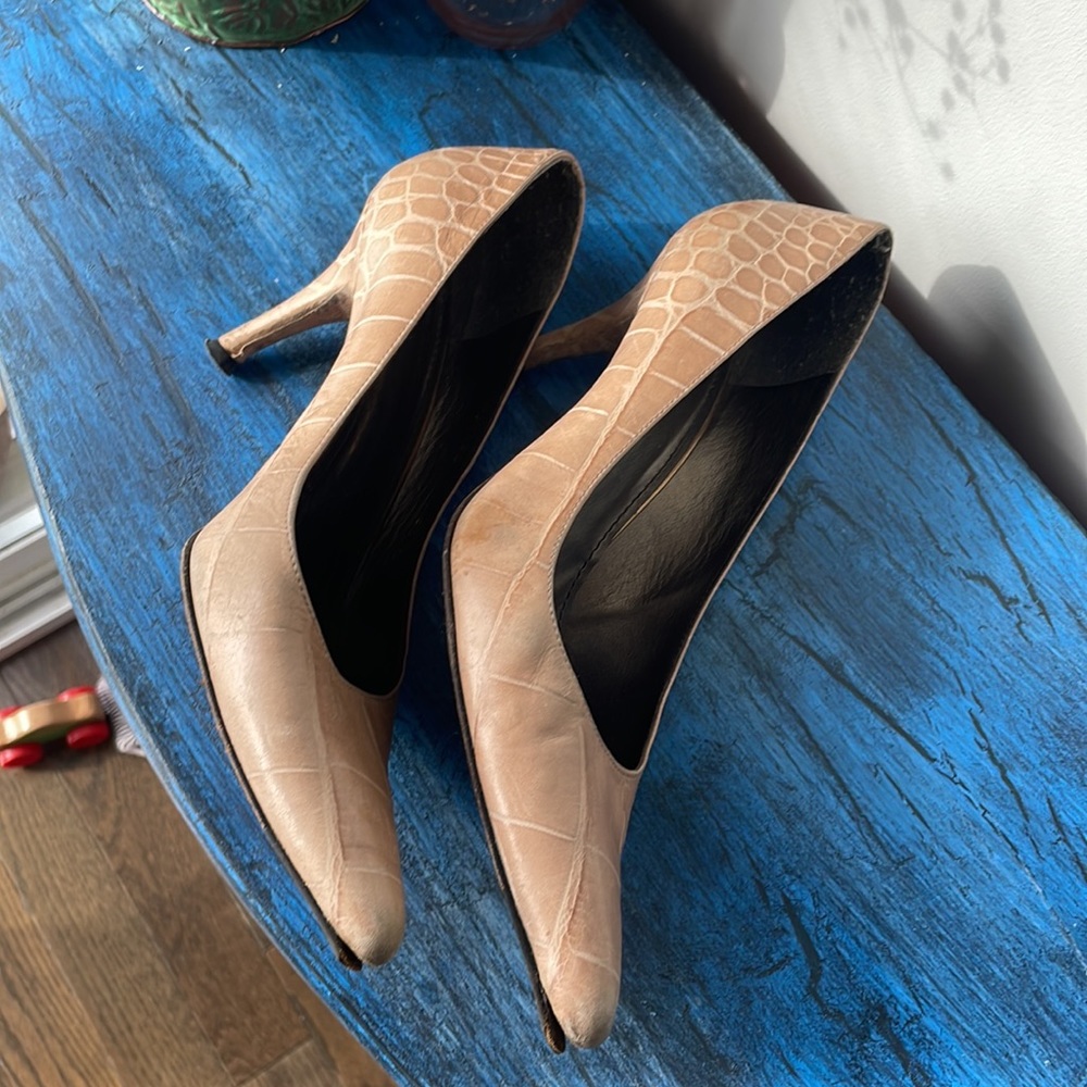 STUART WEITZMAN 8.5 used heels - Picture 13 of 17